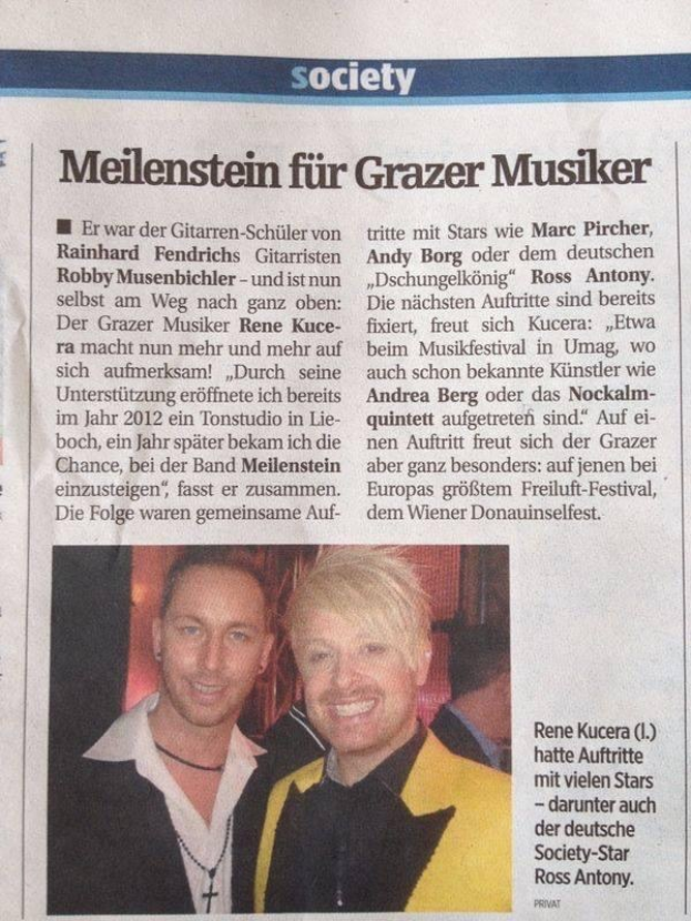 Zwei Männer im Anzug lächeln in einem Zeitungsartikel mit der Überschrift "Grazer Musiker" vom März 2012.
