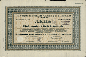 Eine alte deutsche Banknote mit schwarzem Hintergrund und der Aufschrift "Rudolph Karlstadt Aktiengesellschaft Hamburg".