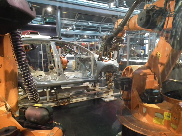 Automotive Quality Assurance mit Künstlicher Intelligenz transformieren
