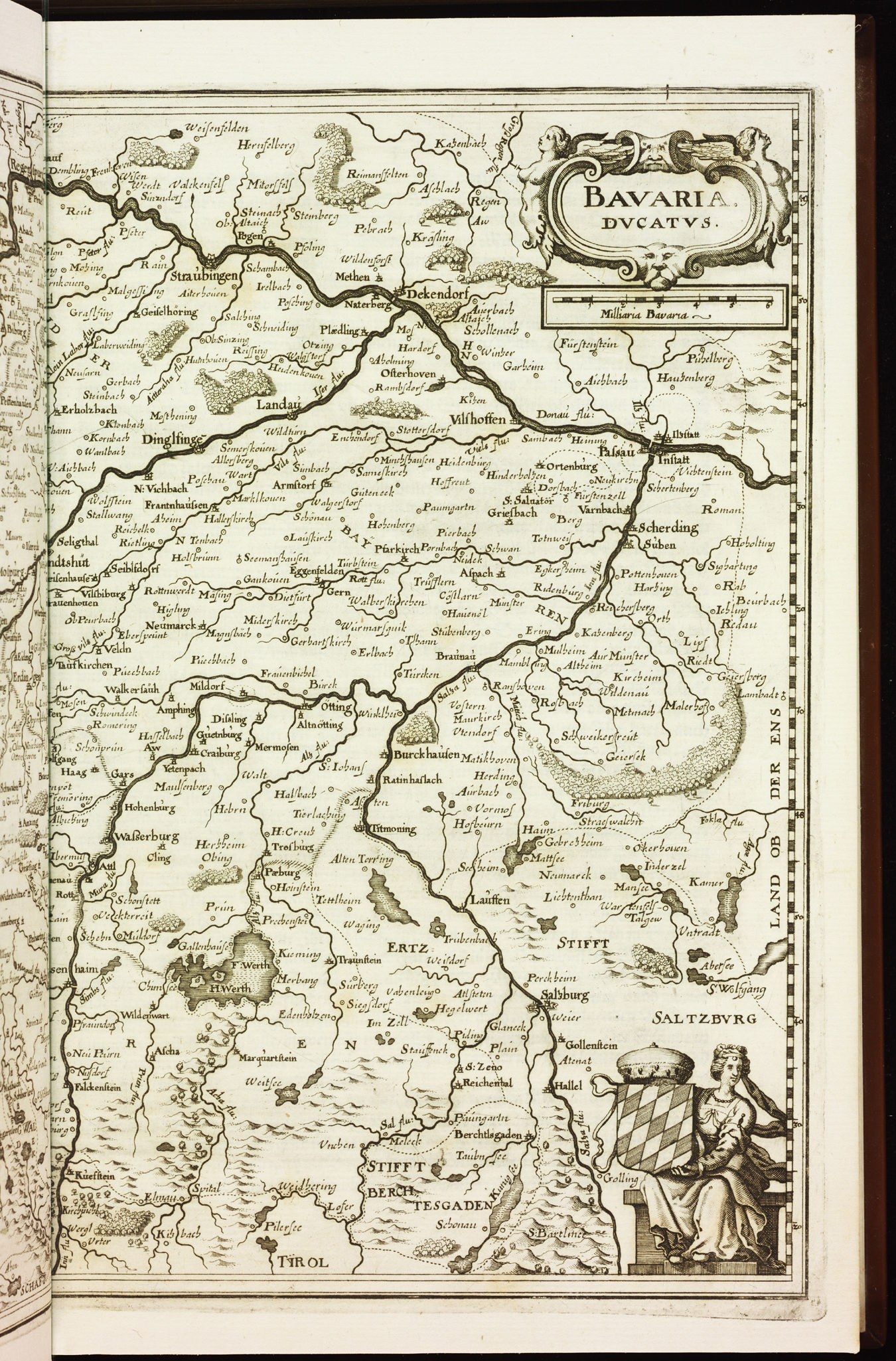 Offenes Buch mit detaillierter Landkarte von Bayern mit beschrifteten Städten, Dörfern, Flüssen und geografischen Merkmalen.