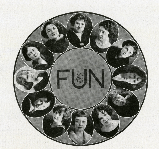 Schwarzes und weißes Foto einer vielseitigen Gruppe von lächelnden Frauen, die einen Kreis bilden, mit dem Wort 'FUN' in der Mitte.