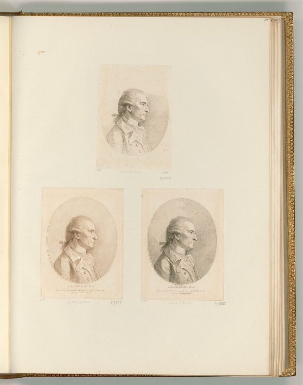 Offenes Buch mit drei detaillierten, lebensechten Porträts von George Washington, die den Betrachter anschauen, umgeben von sichtbarem Text auf den Seiten.