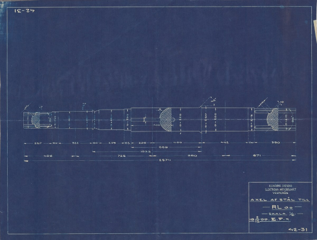 Ein blaues Papier mit einer detaillierten Zeichnung eines Raketentriebwerks, Flügel und Heck sowie einigen begleitenden Text.