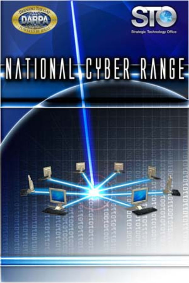 Ein Plakat mit der Aufschrift 'Nationales Cyber-Range' in fetter weißer Schrift auf einem blauen Hintergrund, das eine Weltkugel mit verbundenen Computern zeigt.